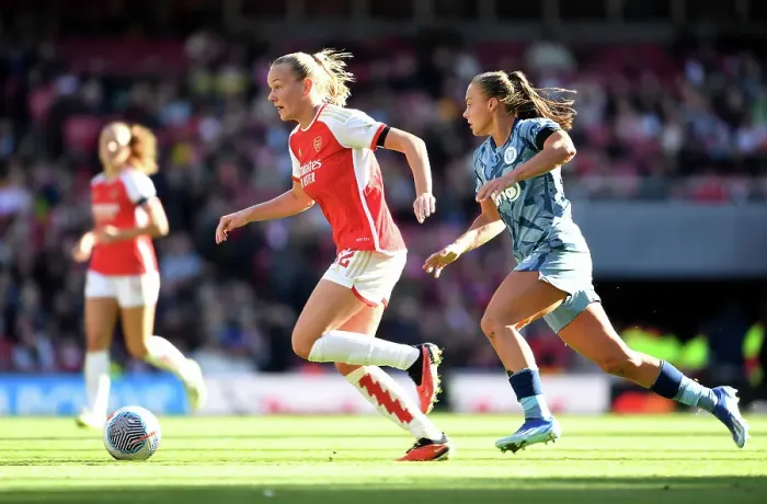 Framed Print : Arsenal Women vs Aston Villa: Frida Maanum Fights Past Defender in Barclays Super League Clash Framed Print : Arsenal Women vs Aston Villa: Frida Maanum Fights Past Defender in Barclays Super League Clash