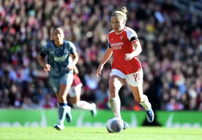 Framed Print : Arsenal Women vs Aston Villa: Kim Little in Action at Emirates Stadium (2023-24) Framed Print : Arsenal Women vs Aston Villa: Kim Little in Action at Emirates Stadium (2023-24)