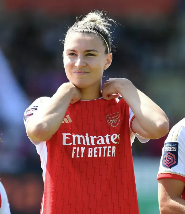 Framed Print : Arsenal Women vs Aston Villa: Steph Catley Readies for FA WSL Showdown
