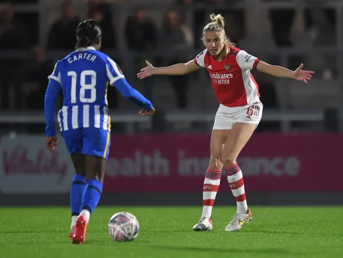 Framed Print : Arsenal Women vs Brighton & Hove Albion: FA Cup Semi-Final Battle