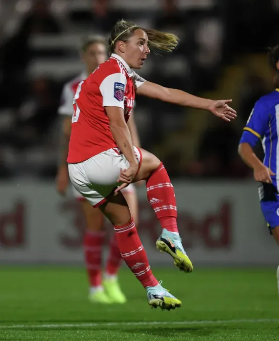 Framed Print : Arsenal Women vs Brighton & Hove Albion Women: FA WSL Showdown at Meadow Park