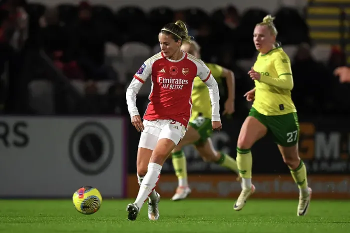 Framed Print : Arsenal Women vs. Bristol City Women: Conti Cup Clash at Meadow Park