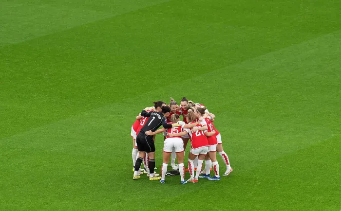 Framed Print : Arsenal Women vs Chelsea Women: Barclays Super League Showdown at Emirates Stadium (2023-24) - A Clash of Titans