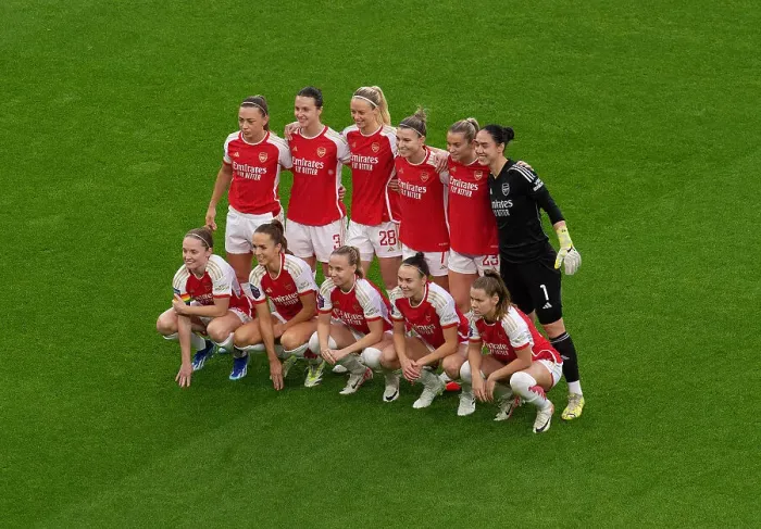 Framed Print : Arsenal Women vs Chelsea Women: Barclays Super League Clash at Emirates Stadium (2023-24)