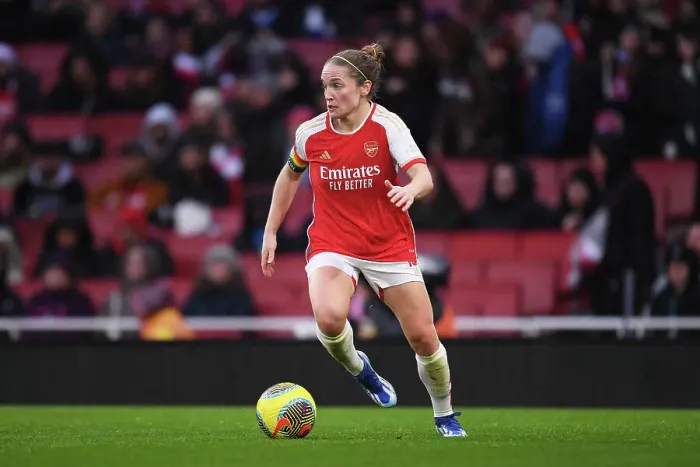 Framed Print : Arsenal Women vs Chelsea Women: Barclays Super League Showdown (2023-24) - Battle at Emirates Stadium