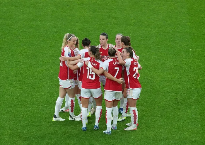 Framed Print : Arsenal Women vs Chelsea Women: Barclays Super League Showdown at Emirates Stadium