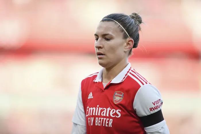 Framed Print : Arsenal Women vs. Chelsea Women Clash: FA Women's Super League 2022-23 - Battle at the Emirates