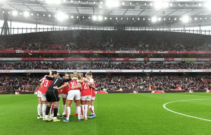 Framed Print : Arsenal Women vs Chelsea Women: Huddle Before Barclays Super League Clash at Emirates Stadium (2023-24) Framed Print : Arsenal Women vs Chelsea Women: Huddle Before Barclays Super League Clash at Emirates Stadium (2023-24)