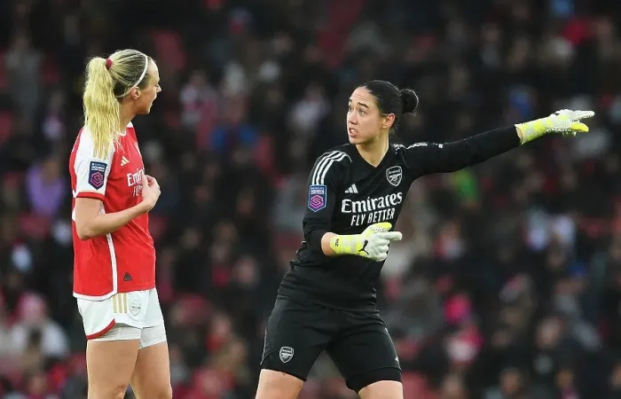Framed Print : Arsenal Women vs Chelsea Women: Intense Moment at Emirates Stadium (2023-24)