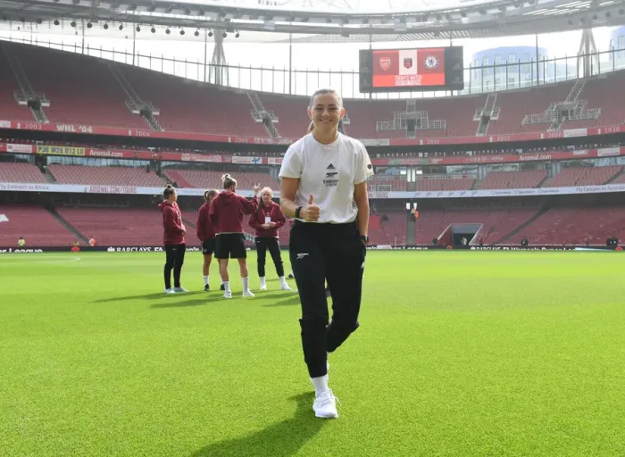 Framed Print : Arsenal Women vs Chelsea Women: Katie McCabe Ready for FA WSL Clash at Emirates Stadium