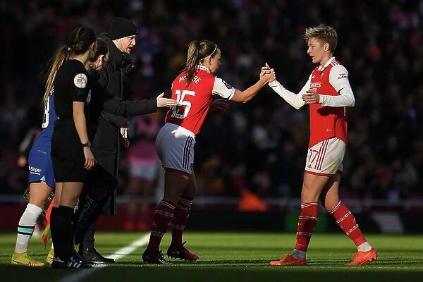 Arsenal Women vs Chelsea Women: Lina Hurtig Substituted Off in FA Women's Super League Clash at Emirates Stadium