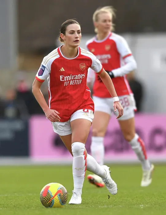 Framed Print : Arsenal Women vs Everton Women: Barclays Super League Showdown at Meadow Park (2023-24)