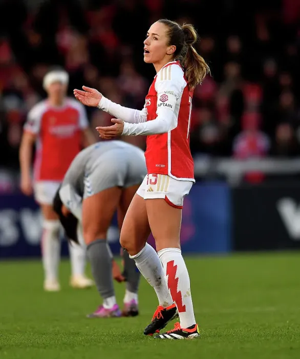 Framed Print : Arsenal Women vs Everton Women: Barclays Super League Showdown at Meadow Park (2023-24) Framed Print : Arsenal Women vs Everton Women: Barclays Super League Showdown at Meadow Park (2023-24)