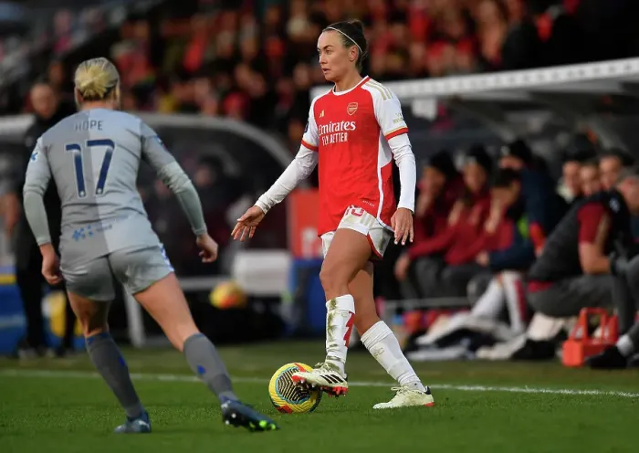 Framed Print : Arsenal Women vs Everton Women: Barclays Super League Showdown at Meadow Park (2023-24)