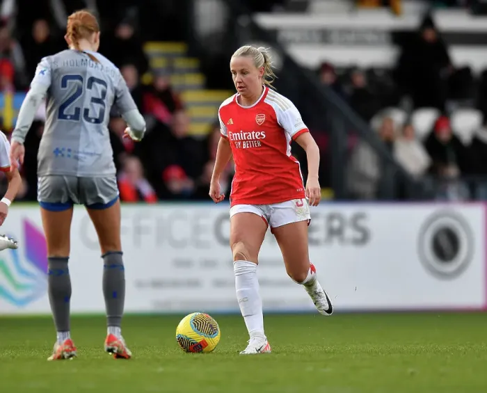 Framed Print : Arsenal Women vs Everton Women: Barclays Super League Showdown at Meadow Park