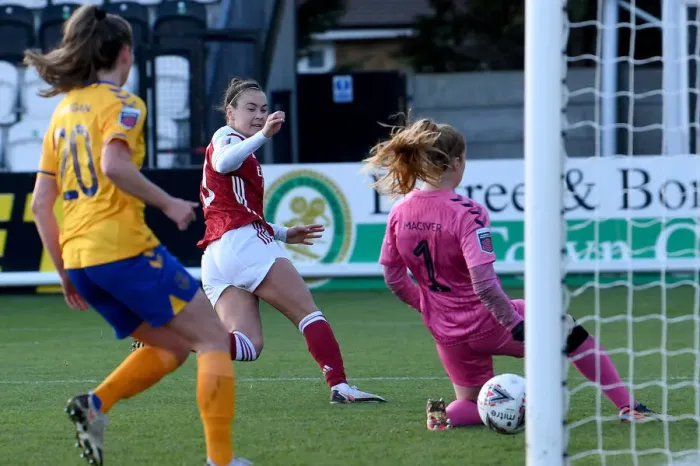 Framed Print : Arsenal Women vs Everton Women: Caitlin Foord Scores in FA WSL Clash (December 2020)
