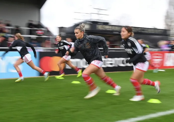 Framed Print : Arsenal Women vs Everton Women: Pre-Match Warm-Up at Meadow Park (FA Women's Super League, 2022-23)