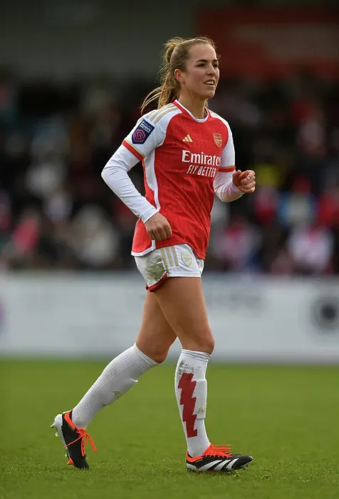 Framed Print : Arsenal Women vs Everton Women: Super League Clash at Meadow Park (2023-24)