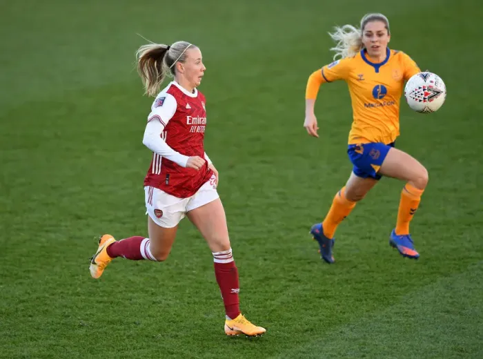 Framed Print : Arsenal Women vs Everton Women: Tense Battle in FA WSL Match