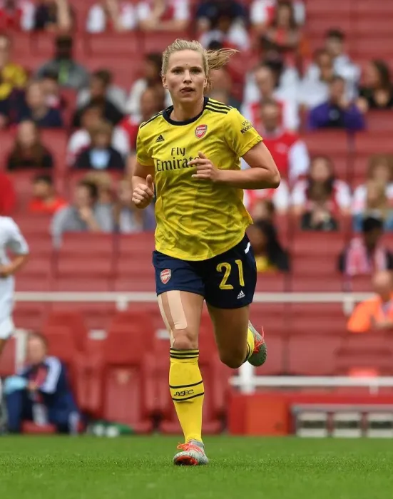Framed Print : Arsenal Women vs. FC Bayern Munich: Emirates Cup Clash (2019-20)