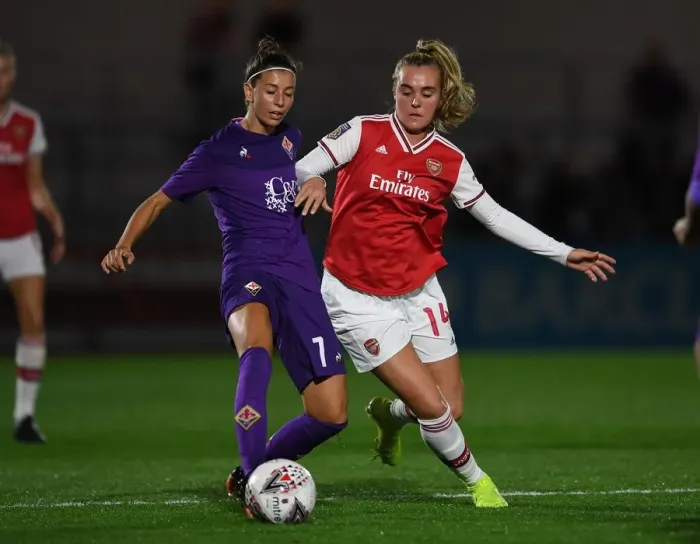 Framed Print : Arsenal Women vs Fiorentina Women: A Showdown in the UEFA Women's Champions League at Meadow Park