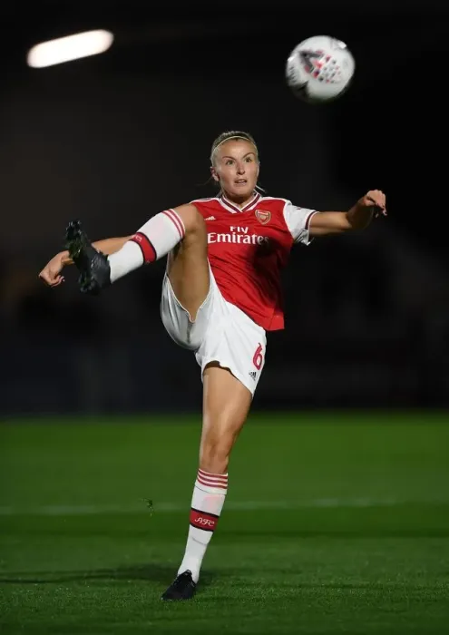Framed Print : Arsenal Women vs Fiorentina Women: Showdown in UEFA Women's Champions League at Meadow Park