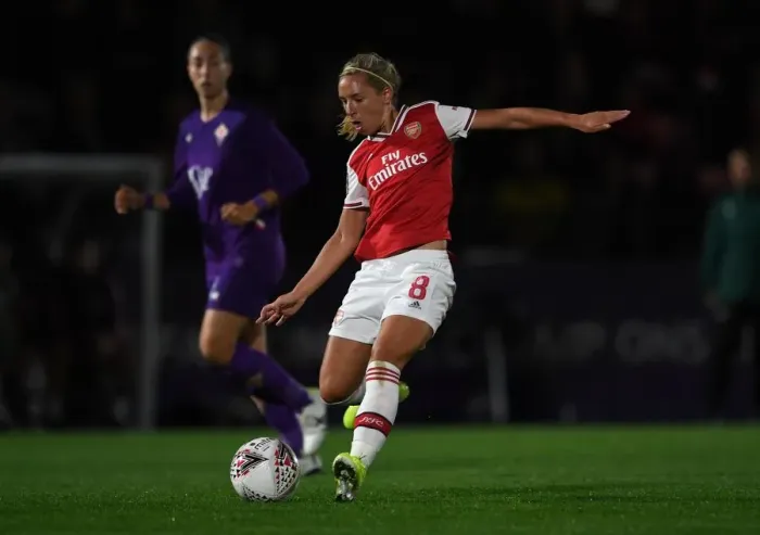 Framed Print : Arsenal Women vs Fiorentina Women: UEFA Champions League Clash at Meadow Park