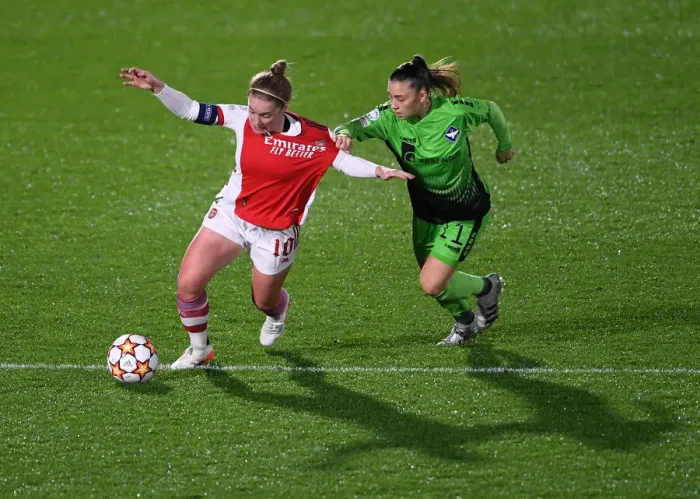 Framed Print : Arsenal Women vs. HB Koge: Battle in the UEFA Women's Champions League