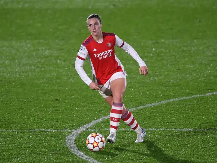 Framed Print : Arsenal Women vs HB Koge: A UEFA Women's Champions League Battle at Meadow Park
