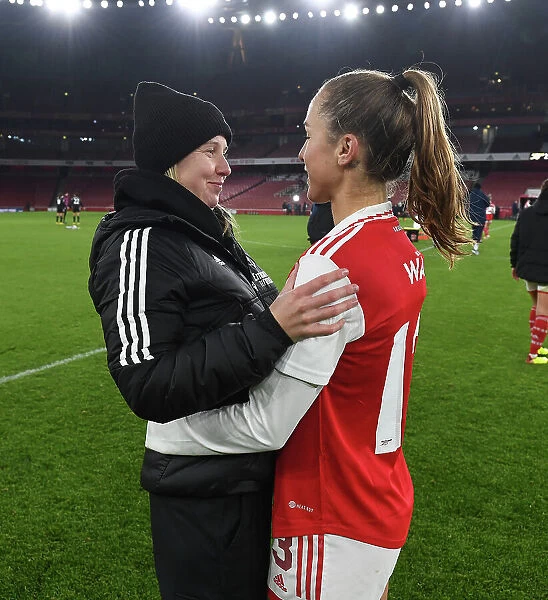 Arsenal Women vs Juventus Women: Beth Mead and Lia Walti in Action - UEFA Women's Champions League Group C