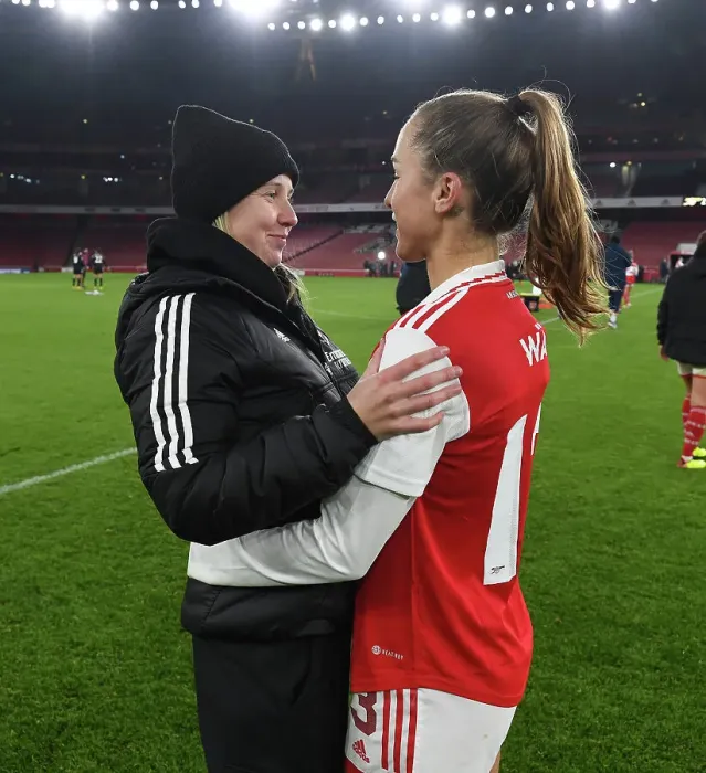 Framed Print : Arsenal Women vs Juventus Women: Beth Mead and Lia Walti in Action - UEFA Women's Champions League Group C