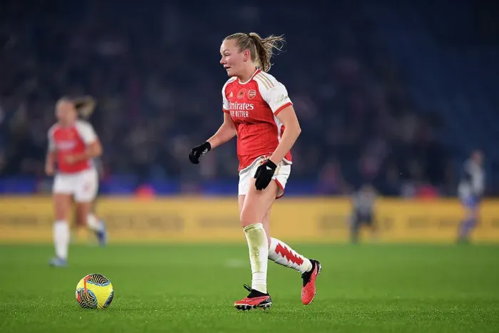Framed Print : Arsenal Women vs Leicester City: Barclays WSL Clash at The King Power Stadium