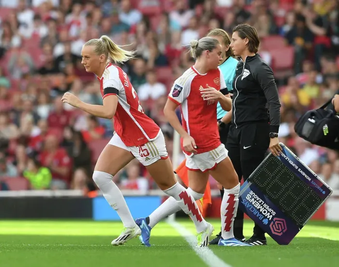 Framed Print : Arsenal Women vs Liverpool Women: Stina Blackstenius Substitution in 2023-24 Barclays Women's Super League Framed Print : Arsenal Women vs Liverpool Women: Stina Blackstenius Substitution in 2023-24 Barclays Women's Super League