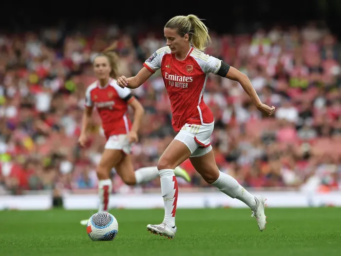 Framed Print : Arsenal Women vs. Liverpool Women: Barclays Super League Clash at Emirates Stadium (2023-24)