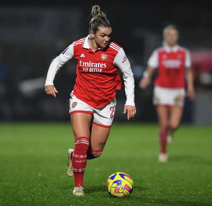 Framed Print : Arsenal Women vs Liverpool Women: FA Women's Super League Clash (2022-23) - Battle at Meadow Park