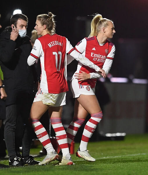 Arsenal Women vs Manchester United Women: Stina Blackstenius Subs In for Vivianne Miedema in FA Womens Continental Tyres League Cup Quarterfinal