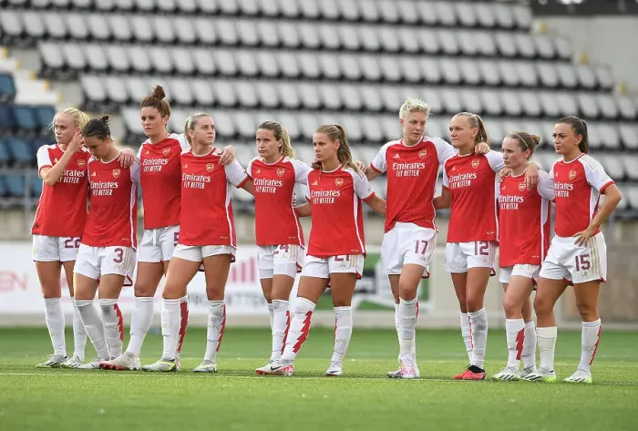 Framed Print : Arsenal Women vs Paris FC: Exciting UEFA Champions League Penalty Shootout (2023-24)