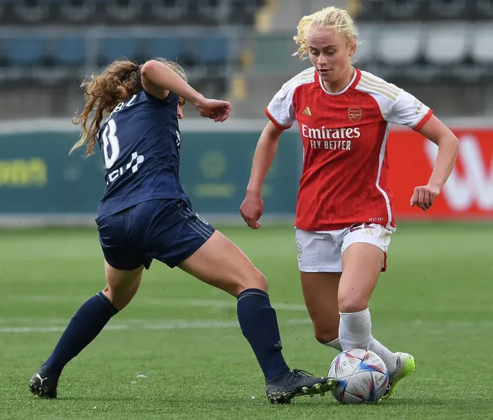 Framed Print : Arsenal Women vs Paris FC: UEFA Champions League Clash in Sweden (2023-24)