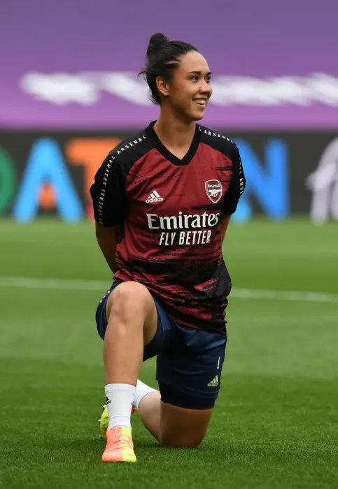 Framed Print : Arsenal Women vs Paris Saint-Germain: Battle in the UEFA Women's Champions League Quarterfinals Framed Print : Arsenal Women vs Paris Saint-Germain: Battle in the UEFA Women's Champions League Quarterfinals