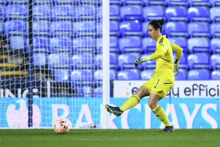 Framed Print : Arsenal Women vs. Reading: FA WSL Showdown at Select Car Leasing Stadium