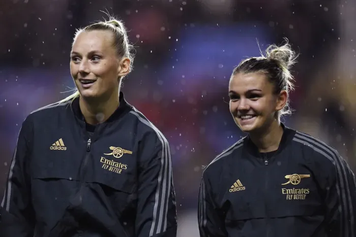 Framed Print : Arsenal Women vs. Reading: Stina Blackstenius and Laura Weinroither Prepare for FA WSL Clash