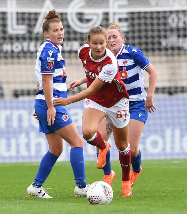 Framed Print : Arsenal Women vs Reading Women: Malin Gut Outmaneuvers Angharad James in FA WSL Clash