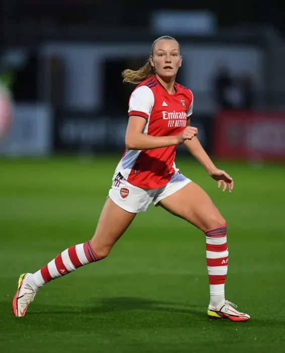 Framed Print : Arsenal Women vs Slavia Prague: Battle in the UEFA Women's Champions League at Meadow Park