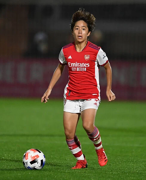 Arsenal Women vs Slavia Prague: Mana Iwabuchi in Action - UEFA Women's Champions League 2021-22