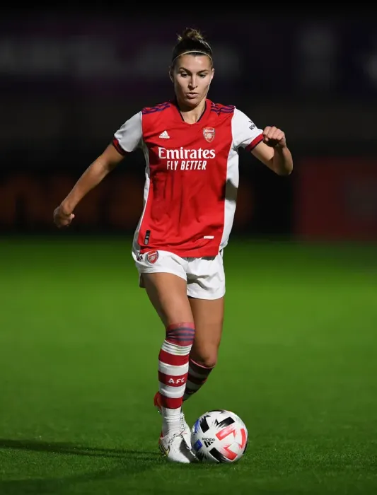 Framed Print : Arsenal Women vs Slavia Prague: UEFA Women's Champions League Showdown at Meadow Park