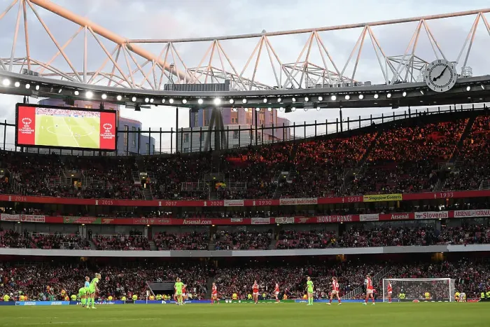 Framed Print : Arsenal Women vs VfL Wolfsburg: Semifinal Showdown at Emirates Stadium, UEFA Women's Champions League 2022-23 Framed Print : Arsenal Women vs VfL Wolfsburg: Semifinal Showdown at Emirates Stadium, UEFA Women's Champions League 2022-23