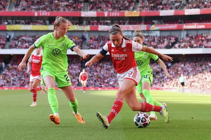 Framed Print : Arsenal Women vs. VfL Wolfsburg: A Tense UEFA Champions League Semifinal (2022-23)