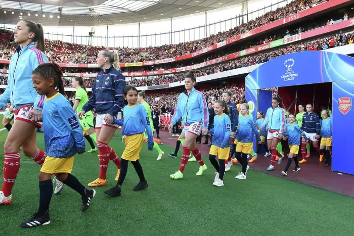 Framed Print : Arsenal Women vs. VfL Wolfsburg: UEFA Champions League Semifinal Battle