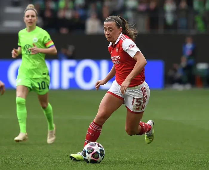 Framed Print : Arsenal Women vs. VfL Wolfsburg: UEFA Champions League Semifinal Showdown