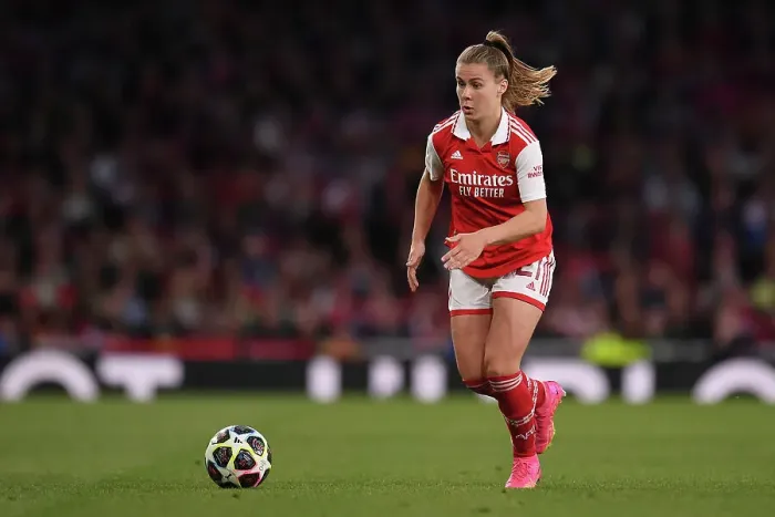 Framed Print : Arsenal Women vs. VfL Wolfsburg: UEFA Champions League Semifinals Showdown